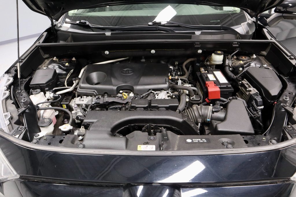 Used 2019 Toyota RAV4 Limited w/ Advanced Technology Package image 18