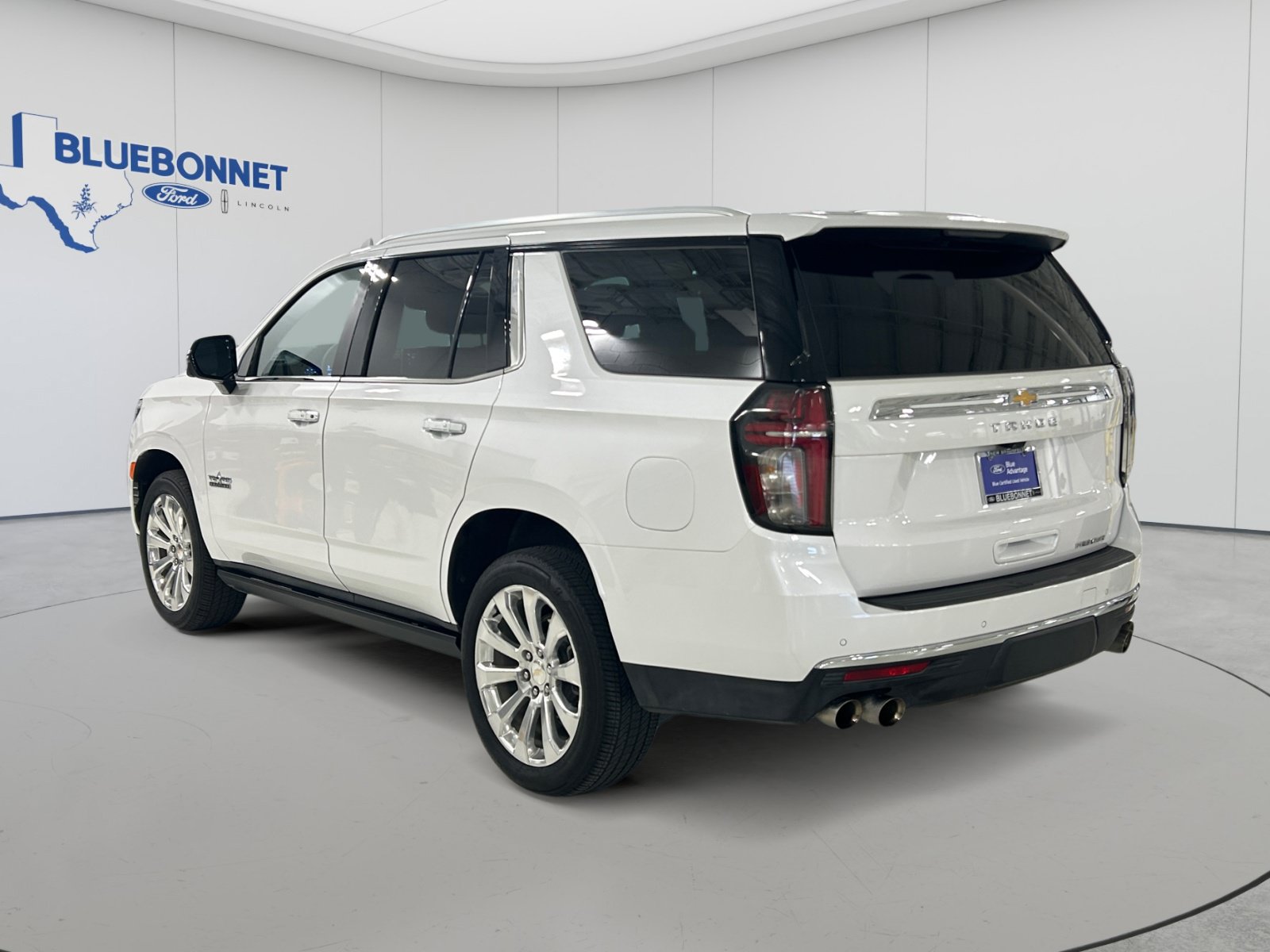 Used 2023 Chevrolet Tahoe Premier w/ Premium Package 2 AWD/4WD image 7
