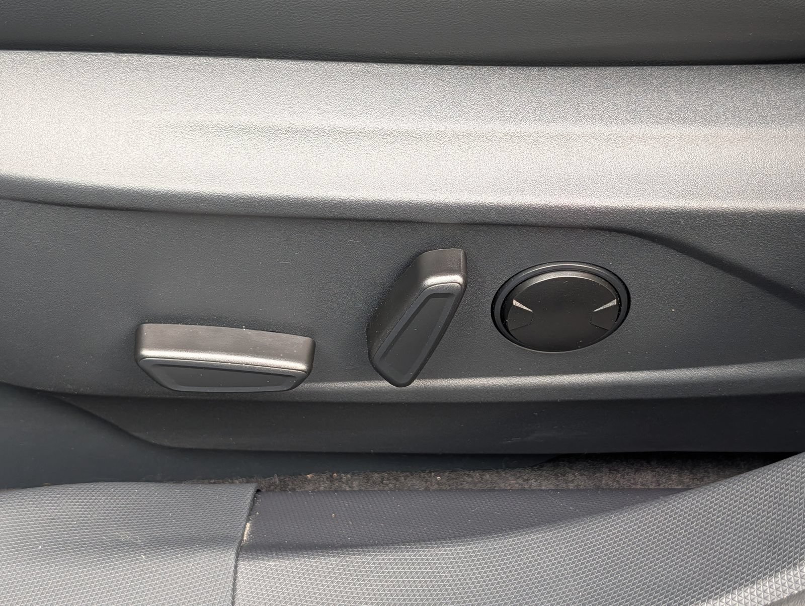 Certified 2024 Ford Mustang Mach-E Premium AWD/4WD image 17
