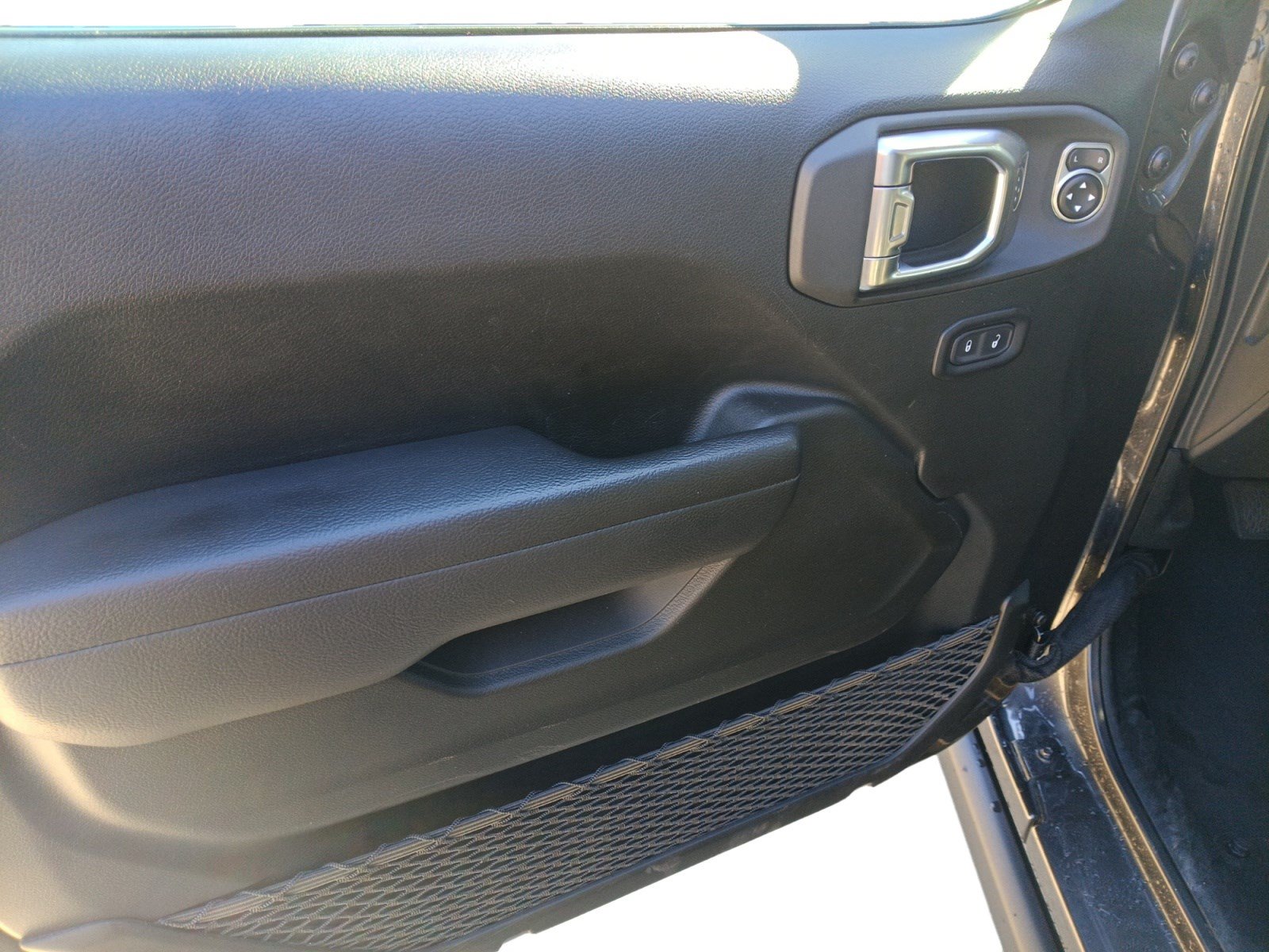 Used 2026 Jeep Gladiator Mojave AWD/4WD image 10