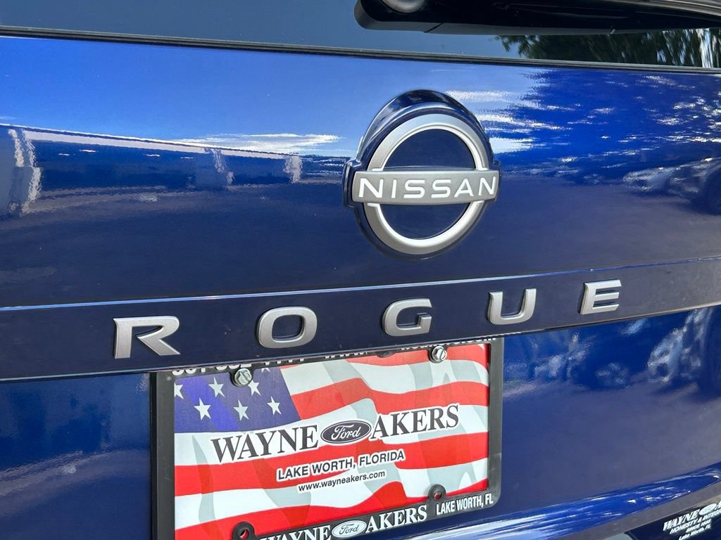 Used 2025 Nissan Rogue SV FWD image 20