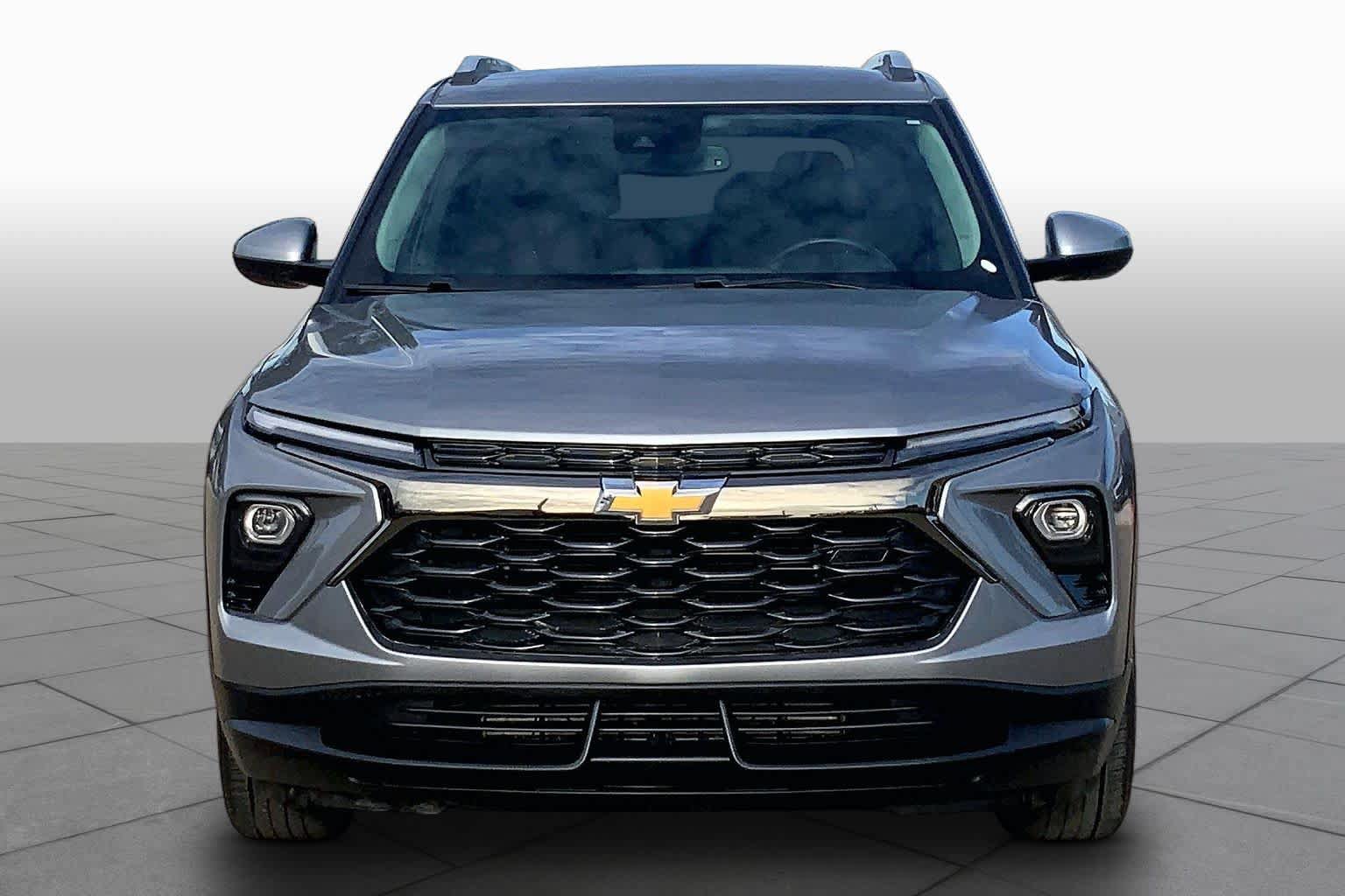 Used 2024 Chevrolet TrailBlazer LT w/ Convenience Package FWD image 4