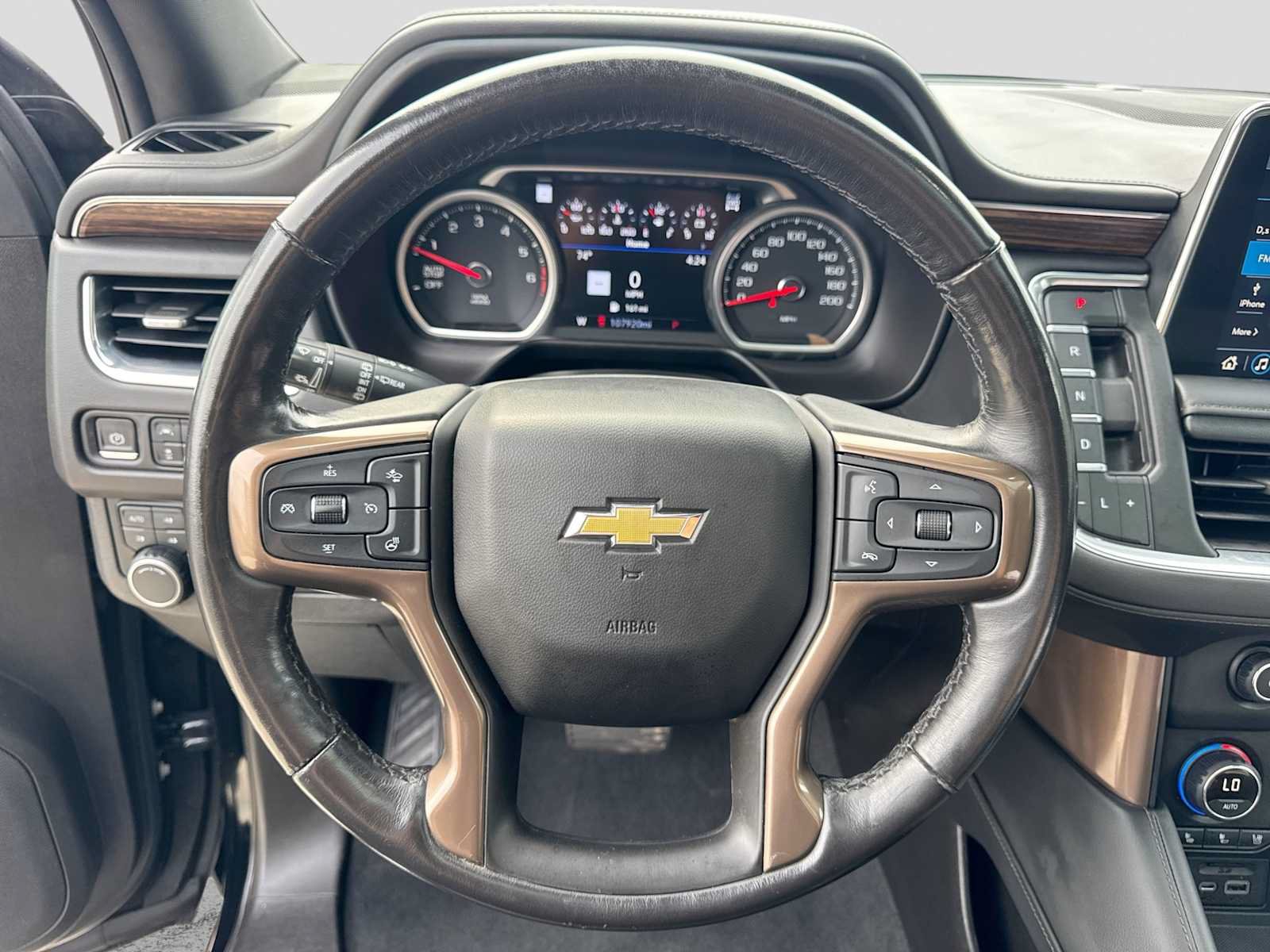 Used 2021 Chevrolet Suburban High Country w/ Premium Package AWD/4WD image 24