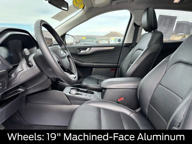 Certified 2022 Ford Escape Titanium w/ Class II Trailer Tow Package image 12