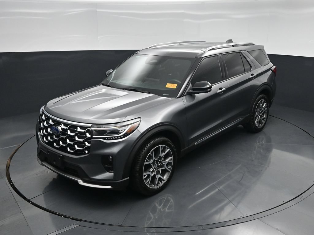 Certified 2025 Ford Explorer Platinum w/ Ultimate Package AWD/4WD image 36