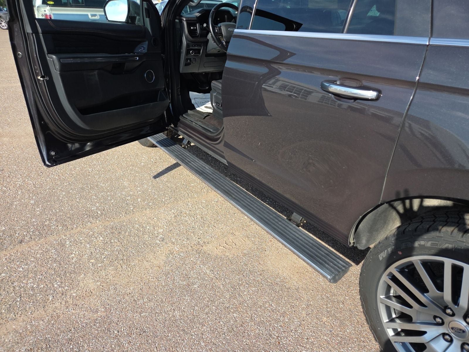 Certified 2023 Ford Expedition Max Platinum AWD/4WD image 27