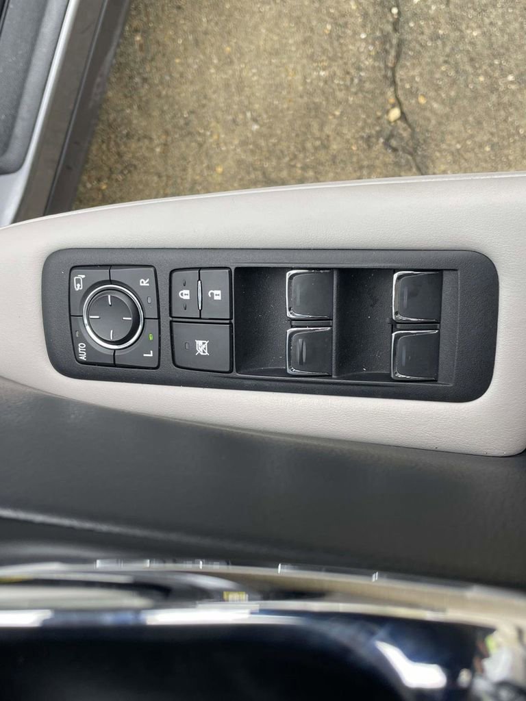 Used 2021 Lexus RX 350 FWD w/ Premium Package image 16