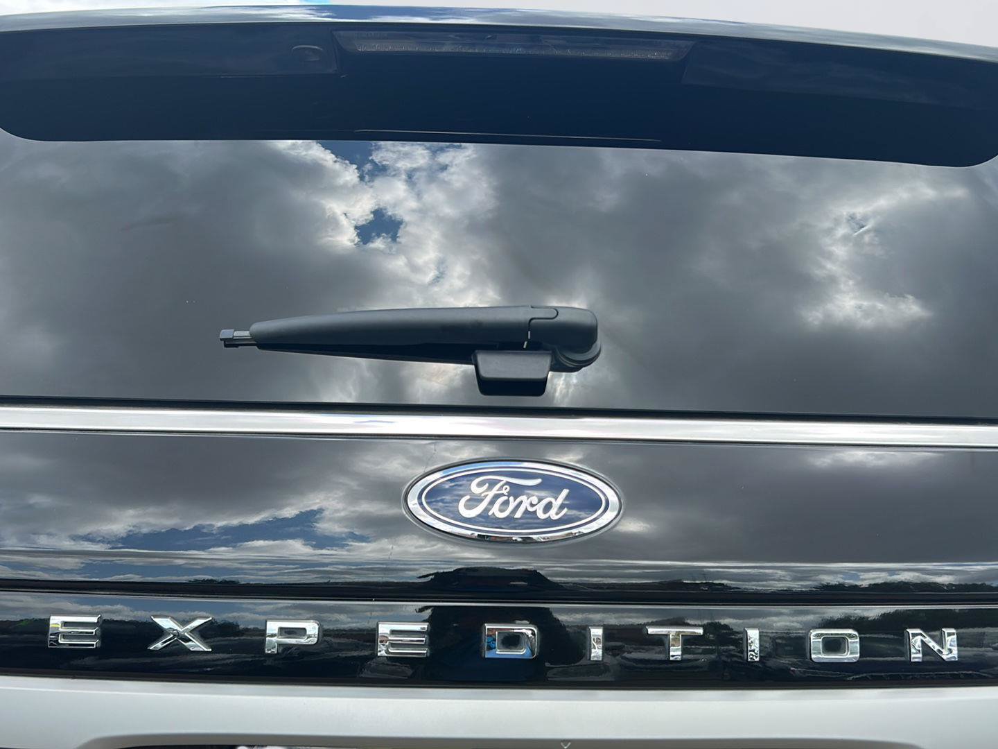 Certified 2024 Ford Expedition XLT RWD image 34