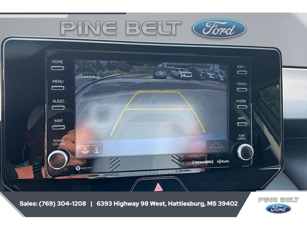 Used 2021 Toyota Venza LE AWD/4WD image 15