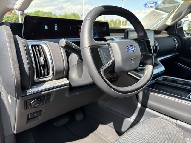 Certified 2025 Ford Expedition Max Platinum AWD/4WD image 13