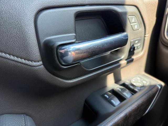Used 2022 GMC Sierra 2500 Denali w/ Denali Ultimate Package AWD/4WD image 29