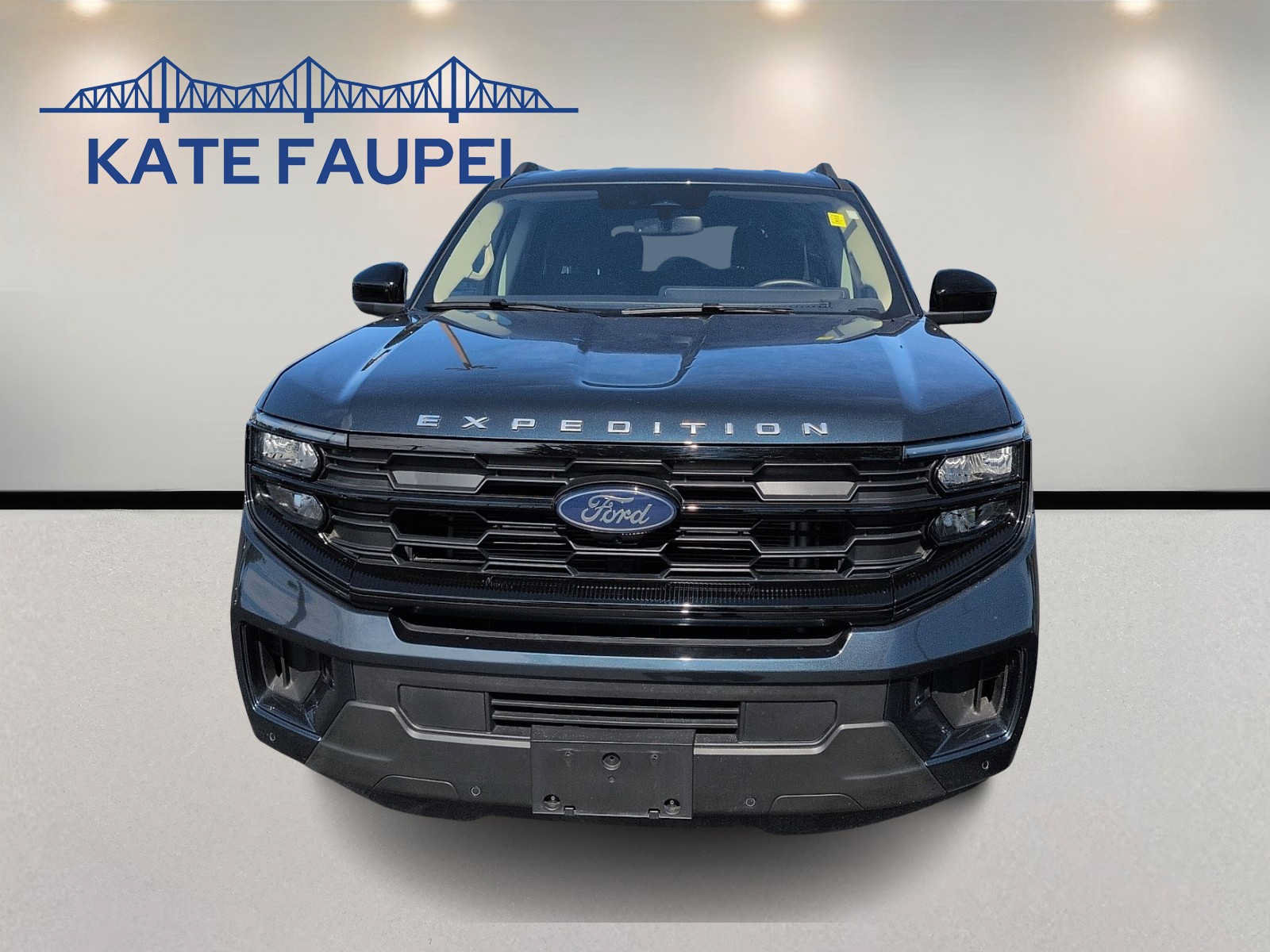 Certified 2025 Ford Expedition Active AWD/4WD image 2