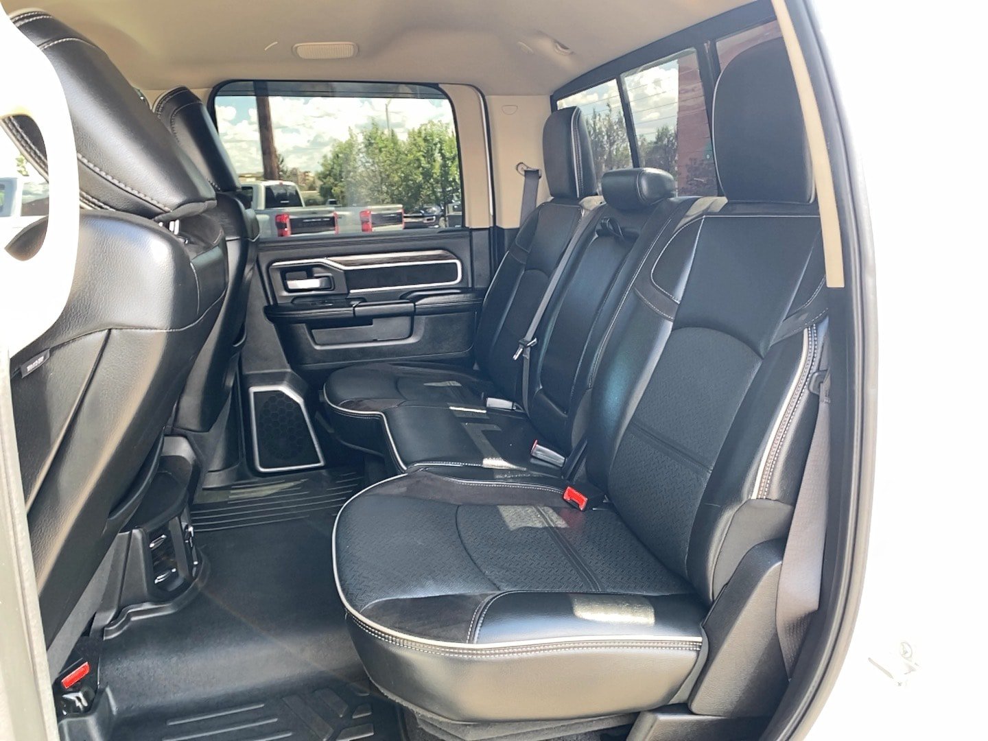 Used 2020 RAM 2500 Laramie AWD/4WD image 10