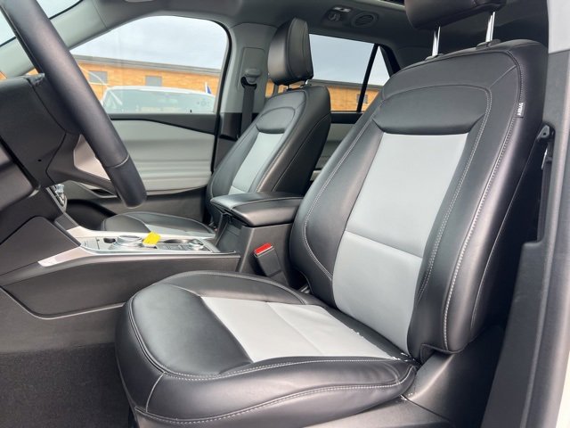 Certified 2023 Ford Explorer XLT w/ Equipment Group 202A image 20