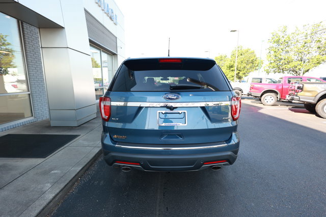 Certified 2018 Ford Explorer XLT w/ Equipment Group 202A AWD/4WD image 4
