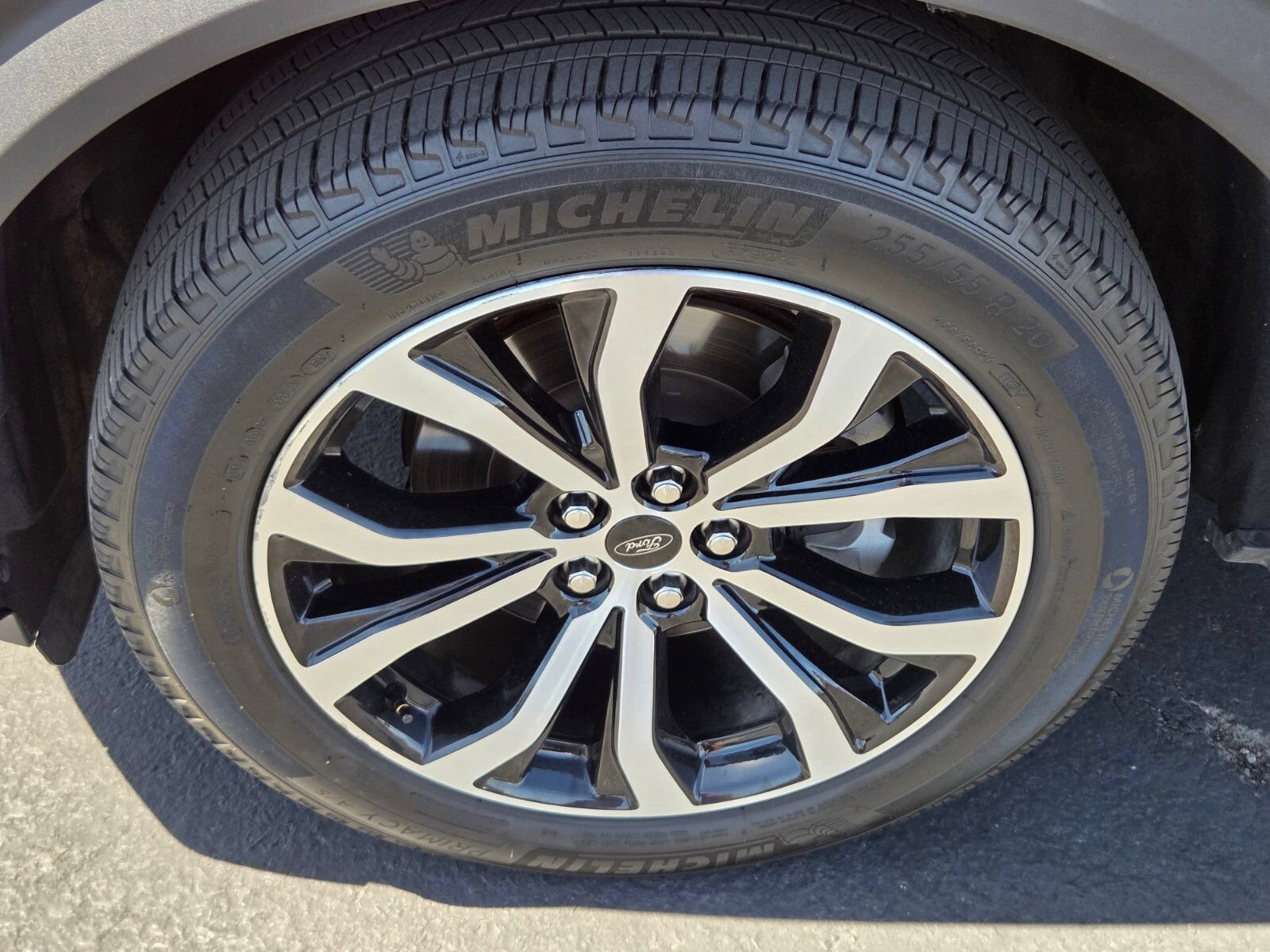 Certified 2020 Ford Explorer ST w/ Premium Technology Package AWD/4WD image 9