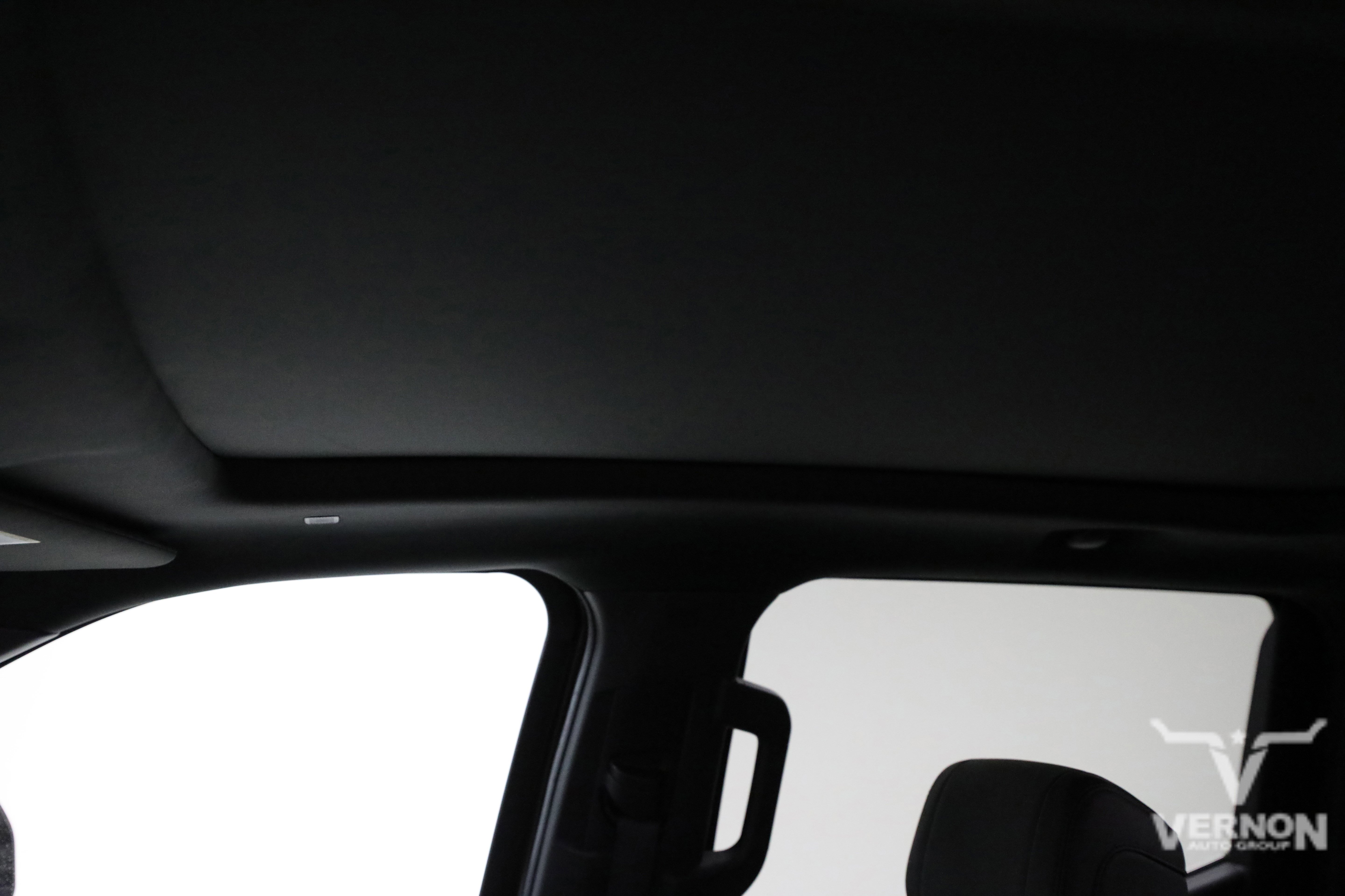 Used 2025 Toyota Tundra Limited w/ Power Package AWD/4WD image 14