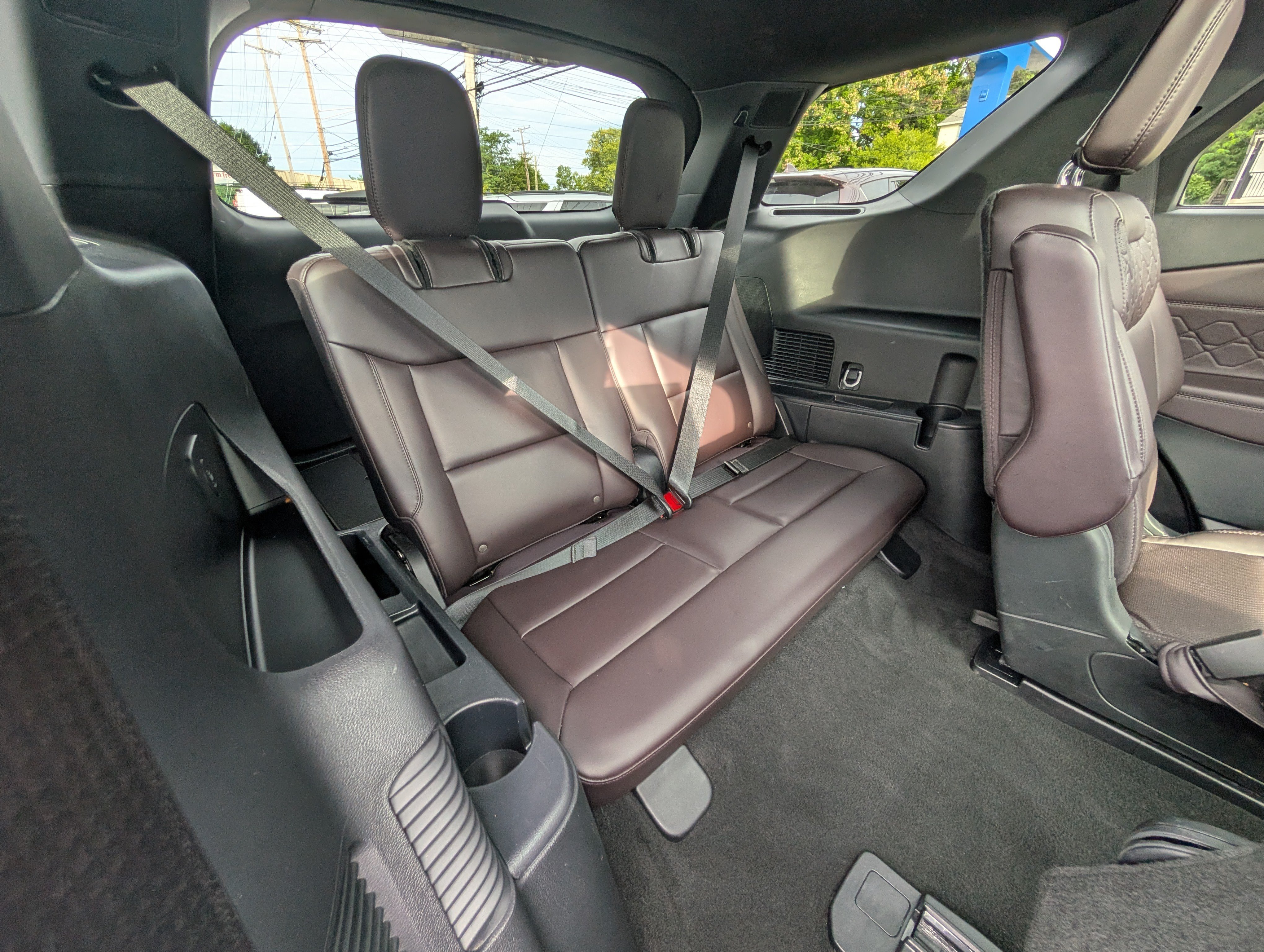 Certified 2025 Ford Explorer Platinum w/ LUX Leather Package AWD/4WD image 14