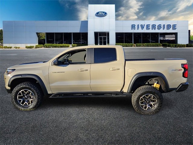 Used 2024 Chevrolet Colorado ZR2 w/ Technology Package image 4
