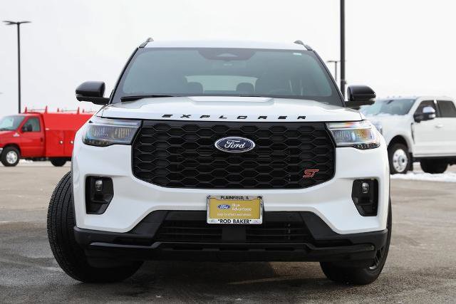 Certified 2025 Ford Explorer ST image 2