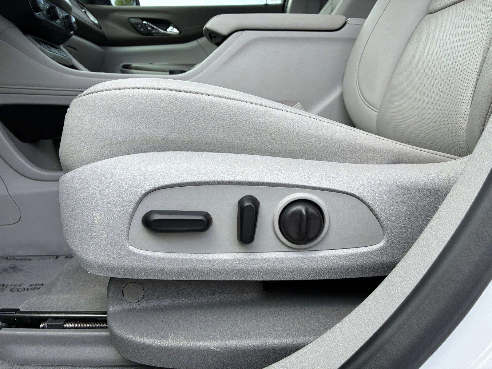 Used 2021 GMC Acadia SLT w/ Preferred Package AWD/4WD image 14