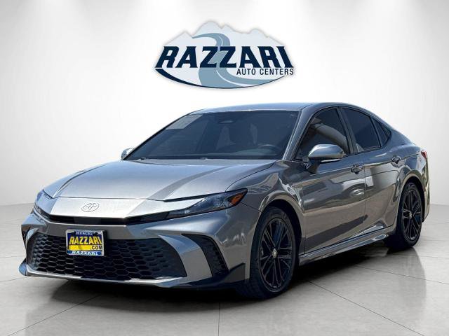 Used 2025 Toyota Camry SE FWD image 7