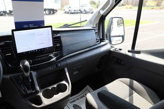 Certified 2025 Ford Transit 350 XLT image 27