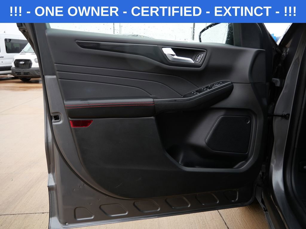 Certified 2025 Ford Escape ST-Line image 16