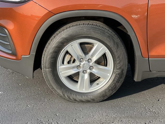 Used 2019 Chevrolet Trax LT FWD image 9