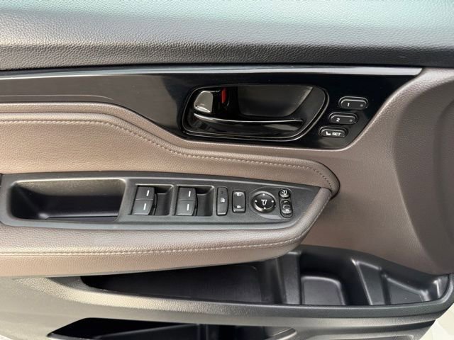 Used 2019 Honda Odyssey Elite image 17