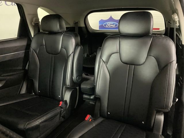 Used 2025 Kia Sorento EX image 16