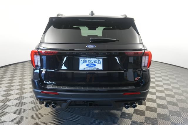 Certified 2025 Ford Explorer ST AWD/4WD image 4
