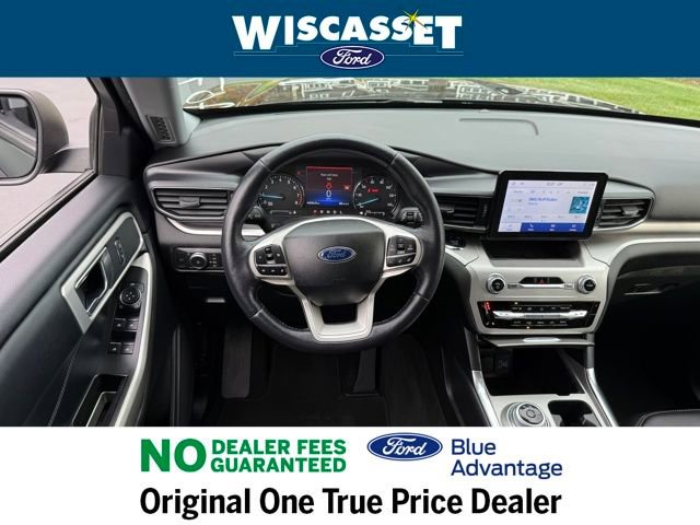 Certified 2022 Ford Explorer XLT w/ Equipment Group 202A image 7