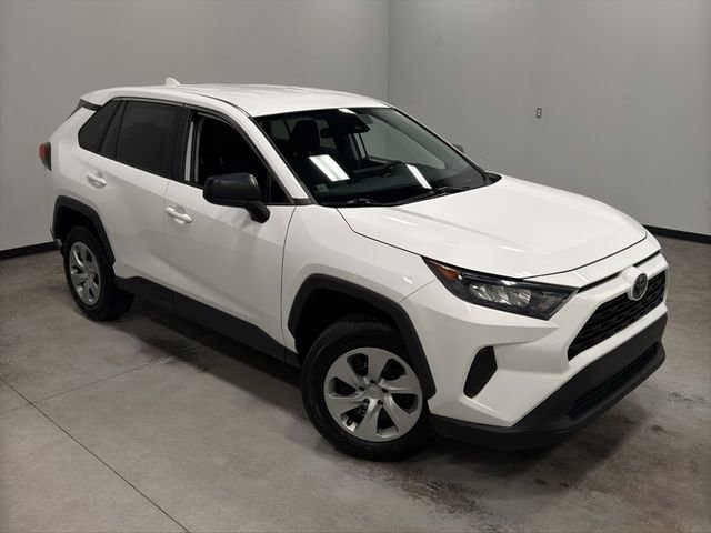Used 2022 Toyota RAV4 LE FWD image 34