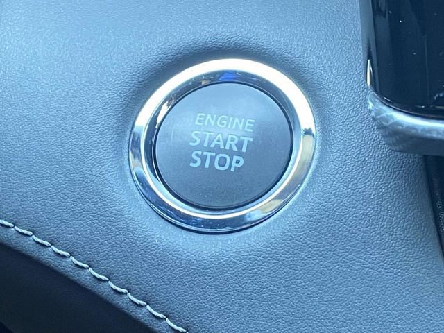 Used 2023 Toyota Highlander Platinum FWD image 30