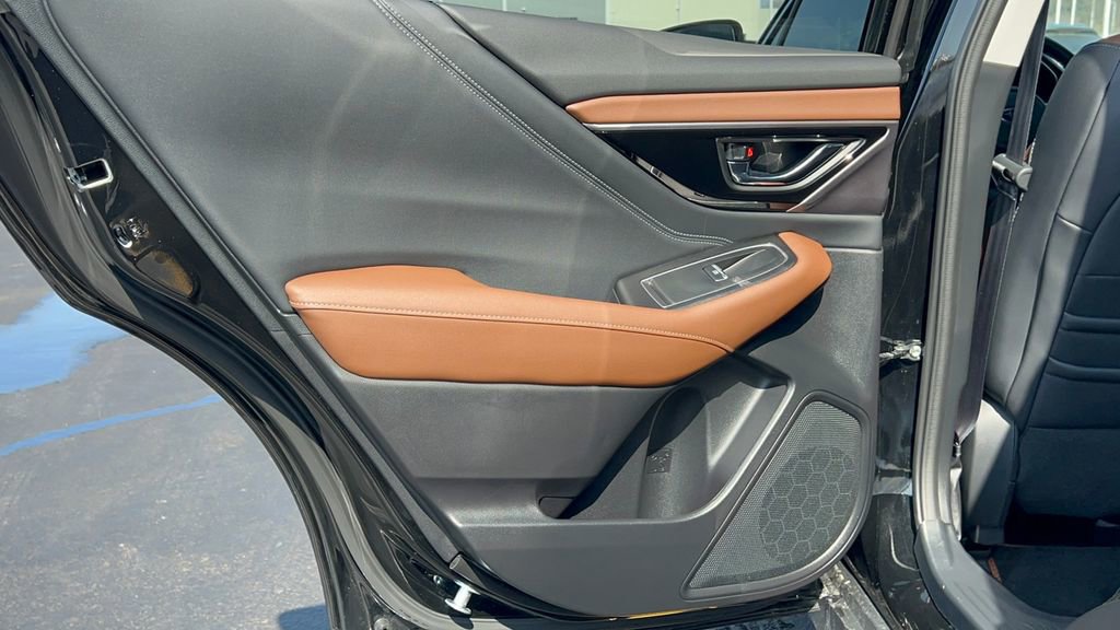 Used 2025 Subaru Outback Touring XT image 34