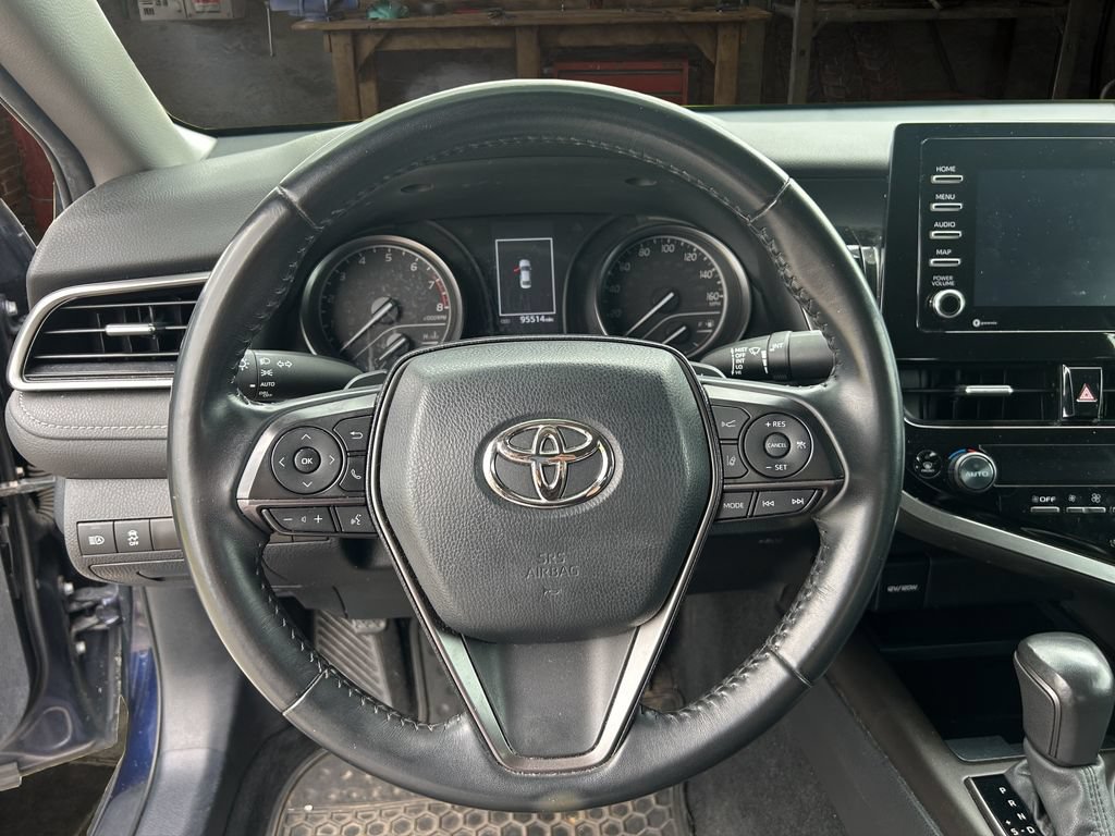 Used 2022 Toyota Camry SE FWD image 20