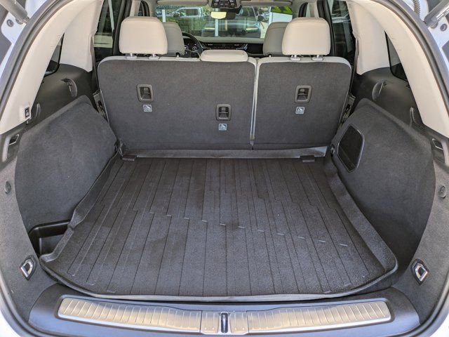 Used 2022 Jeep Grand Cherokee Overland AWD/4WD image 22