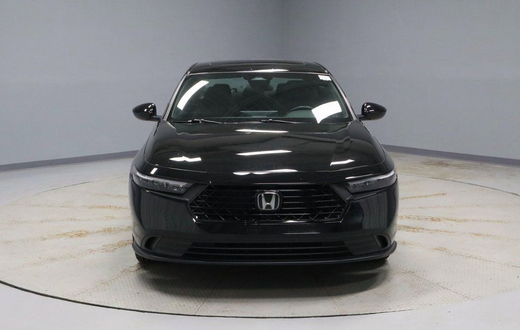 Used 2024 Honda Accord Sport image 8