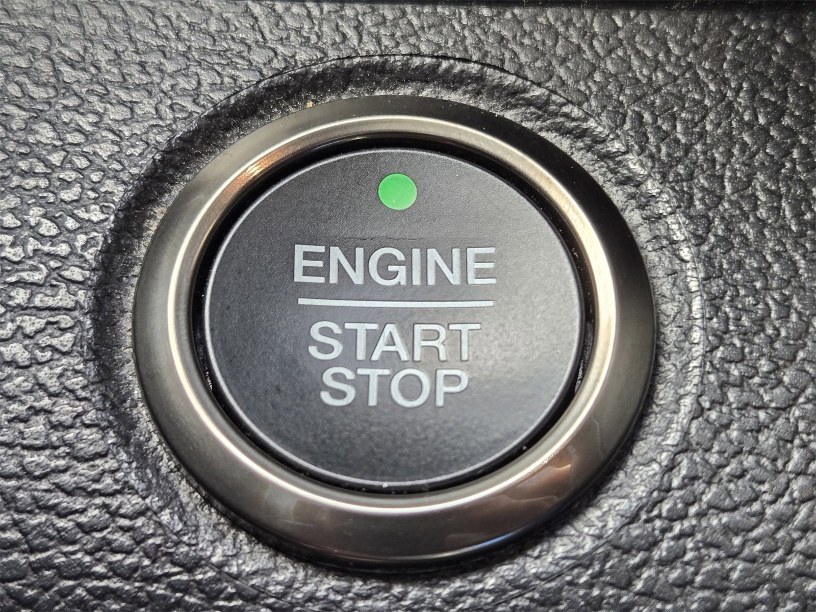 Certified 2018 Ford F150 Raptor w/ Equipment Group 802A Luxury image 19