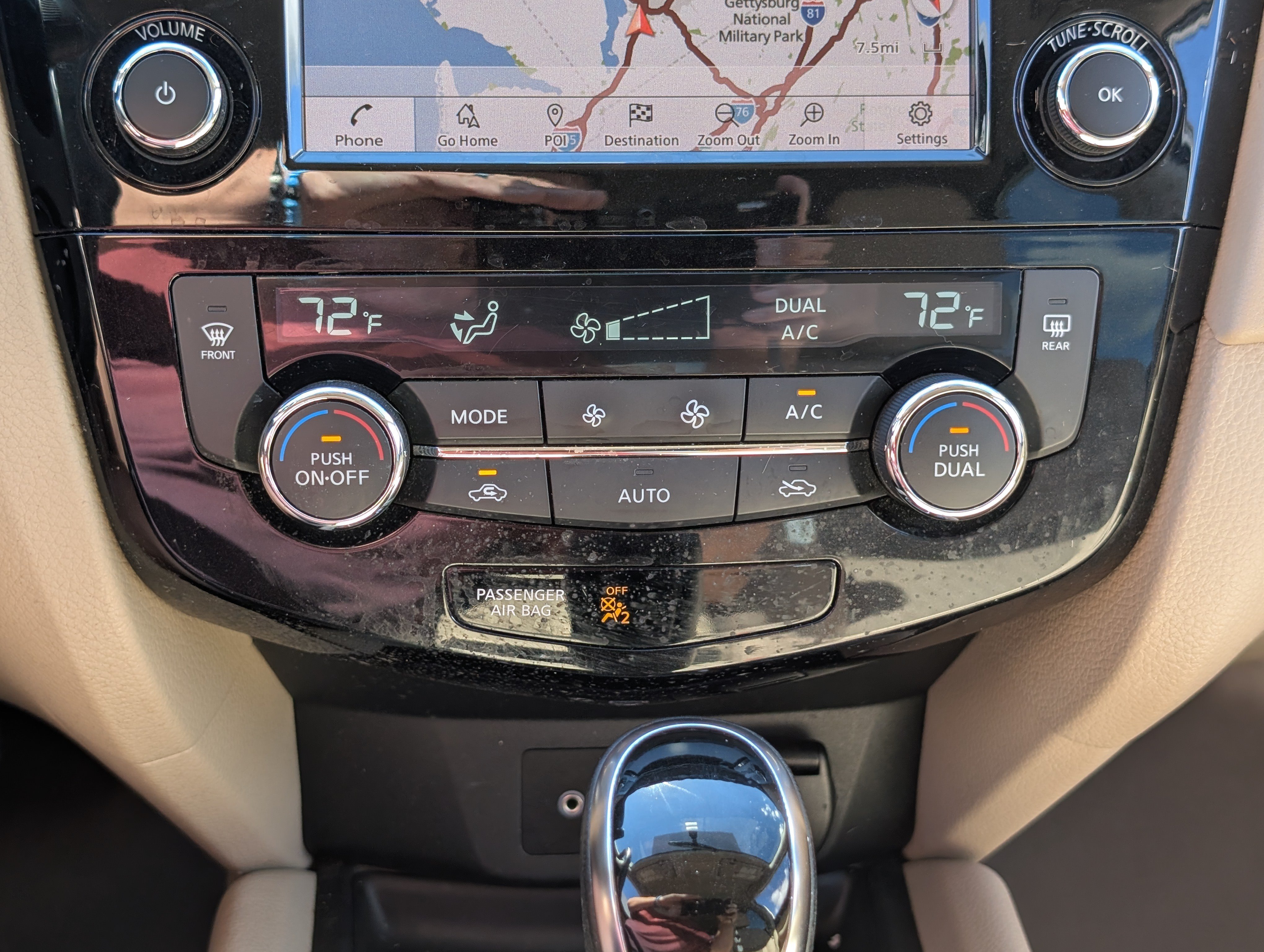 Used 2018 Nissan Rogue SV w/ Premium Package AWD/4WD image 30