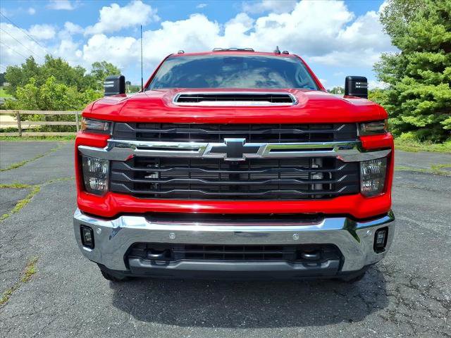 Used 2026 Chevrolet Silverado 3500 LT w/ All Star Edition AWD/4WD image 6