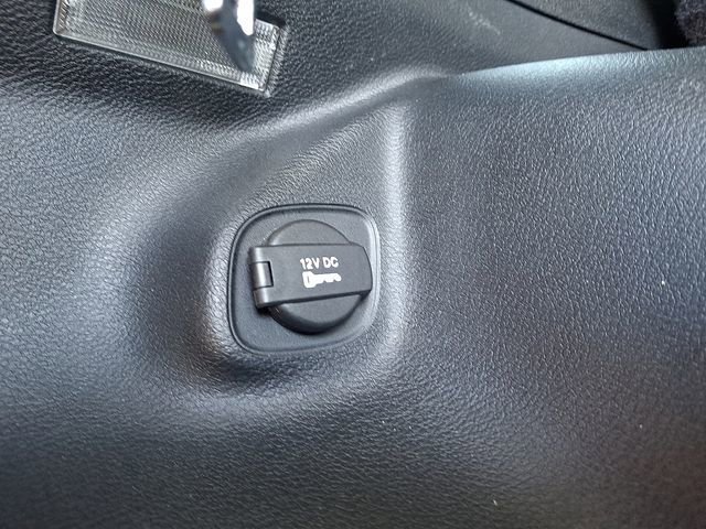 Used 2020 Jeep Cherokee Limited AWD/4WD image 30