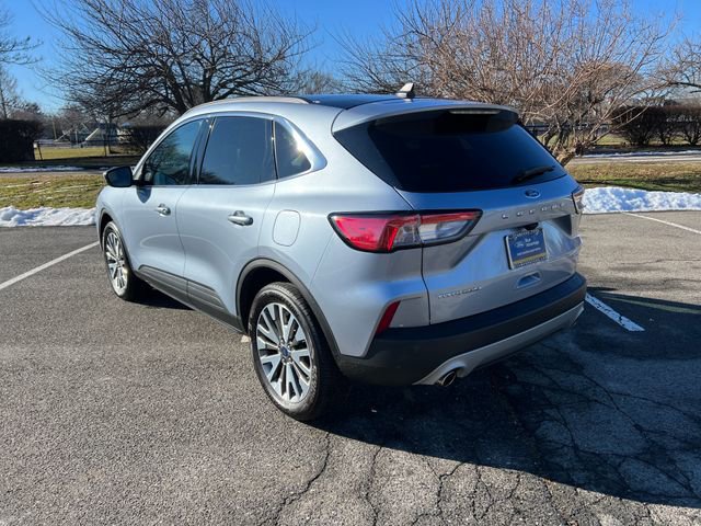 Certified 2022 Ford Escape Titanium image 7