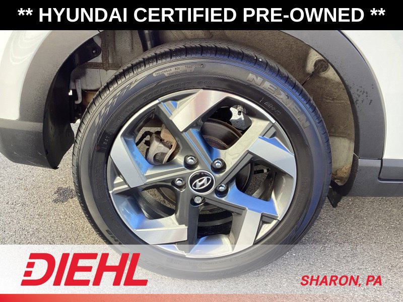 Certified 2024 Hyundai Venue SEL FWD image 10