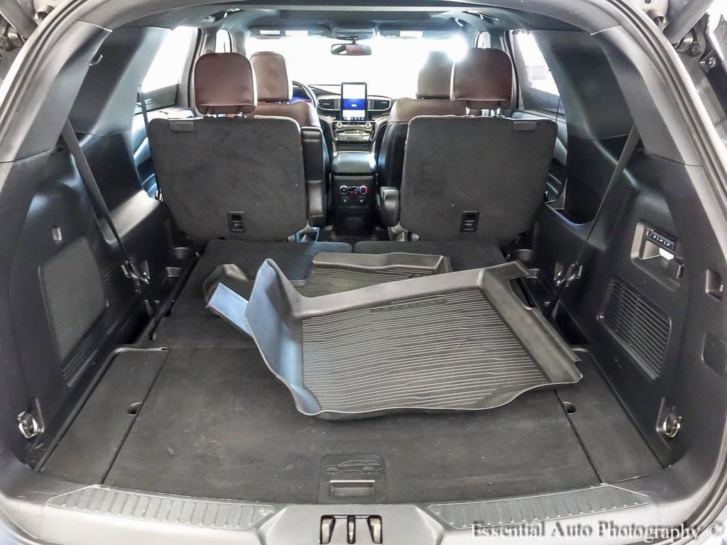 Certified 2022 Ford Explorer Platinum w/ Equipment Group 601A image 25