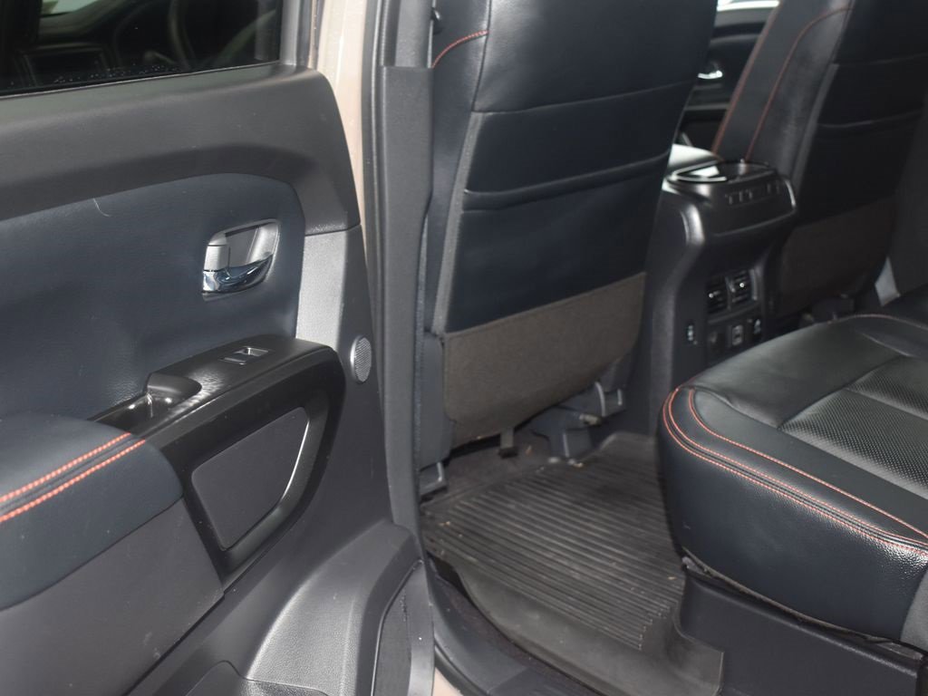 Used 2023 Nissan Titan PRO-4X w/ Pro-4x Convenience Package image 12