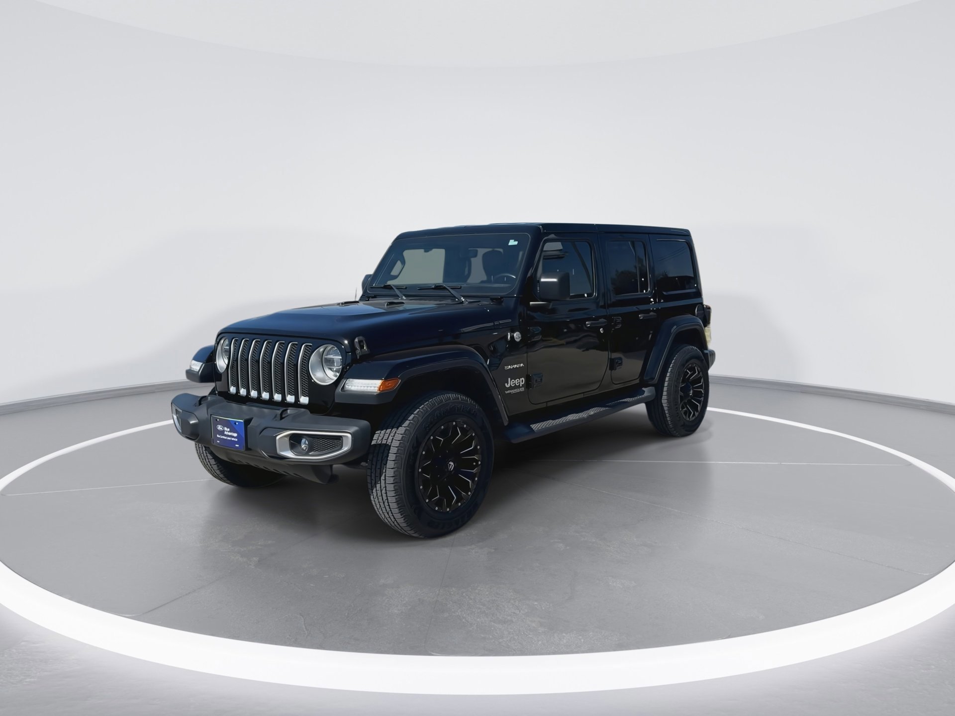 Used 2019 Jeep Wrangler Unlimited Sahara image 9