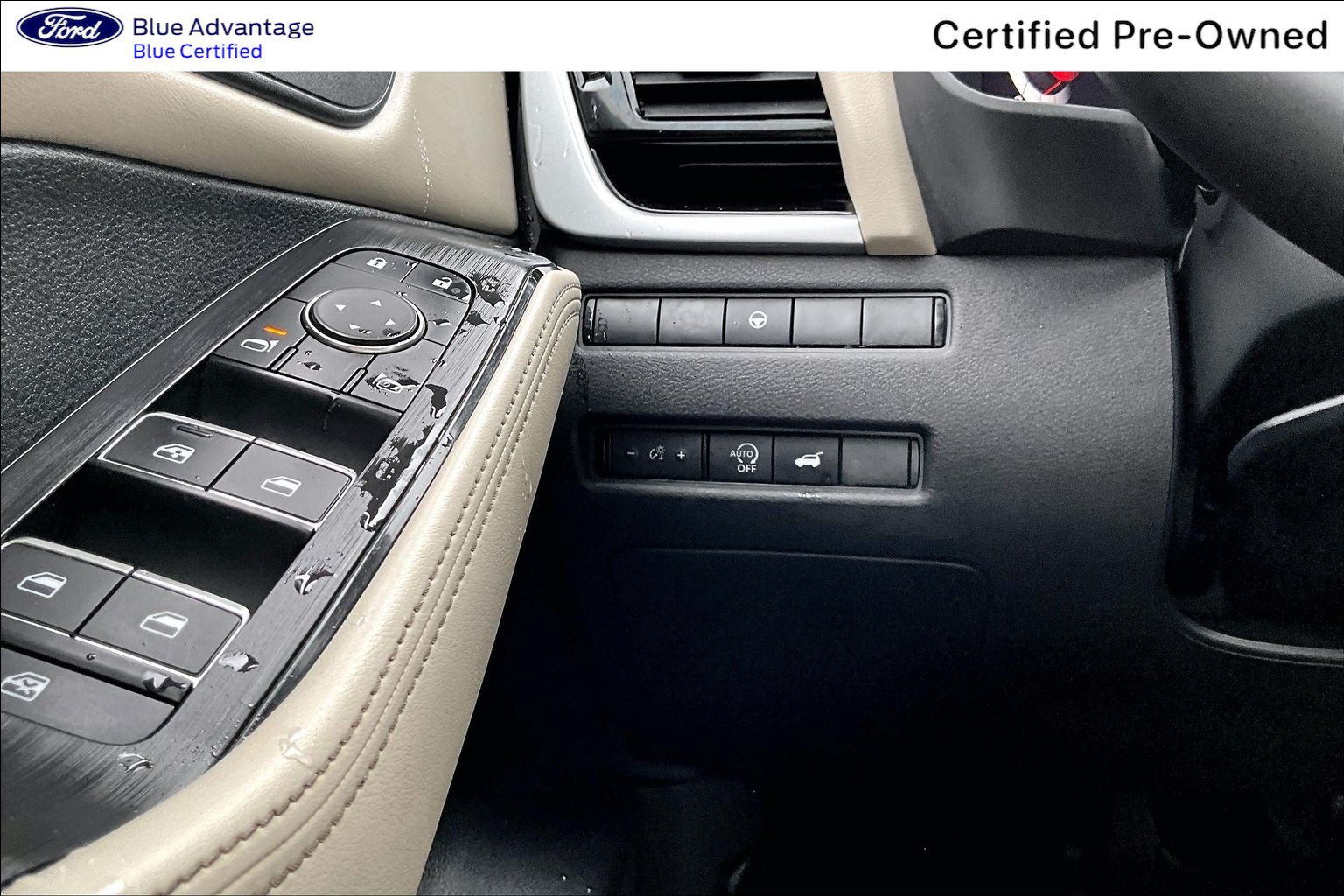 Used 2025 Nissan Rogue SL AWD/4WD image 38