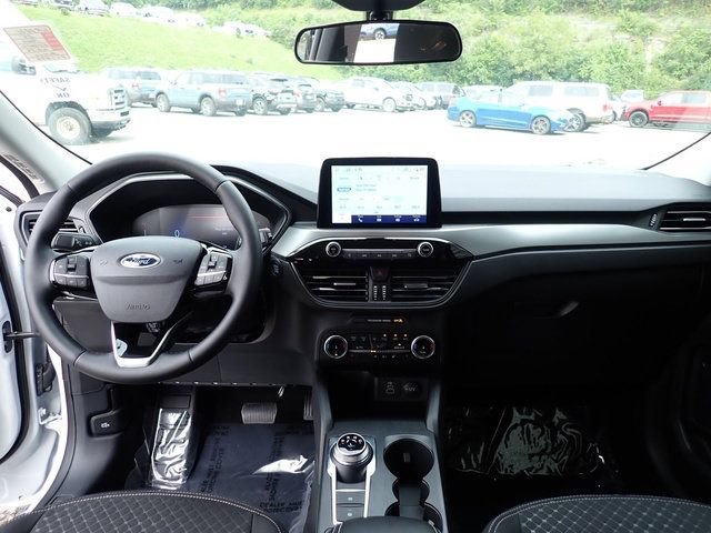 Certified 2025 Ford Escape Active w/ Cold Weather Package AWD/4WD image 20